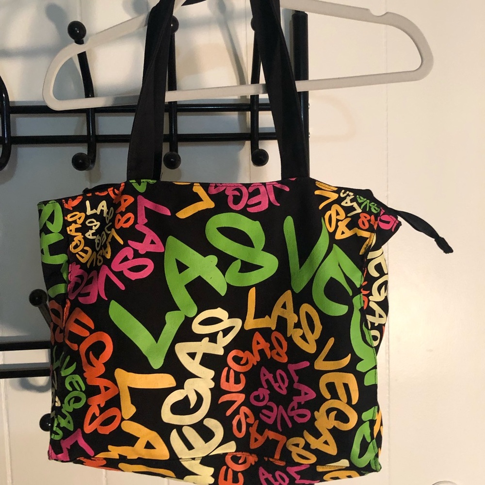 Robin Ruth Las Vegas bag ๐ - Picture 2 of 5
